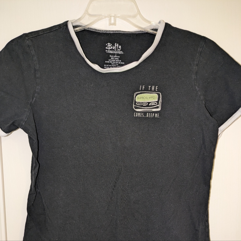 Hot Topic Buffy the Vampire Slayer Tee